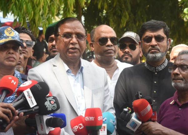 ধানমন্ডি লেককে বাণিজ্যিক এলাকা হতে দেওয়া হবে না : ডিএসসিসি প্রশাসক