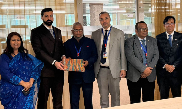 জনশক্তি রপ্তানি বৃদ্ধিতে সৌদি আরবের উপমন্ত্রীর সাথে প্রবাসী কল্যাণ মন্ত্রীর আলোচনা