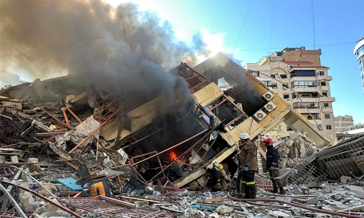 যুক্তরাষ্ট্র ও ইসরাইলের বিরুদ্ধে ‘ধ্বংসাত্মক’ হামলার ঘোষণা ইরানের সামরিক বাহিনীর