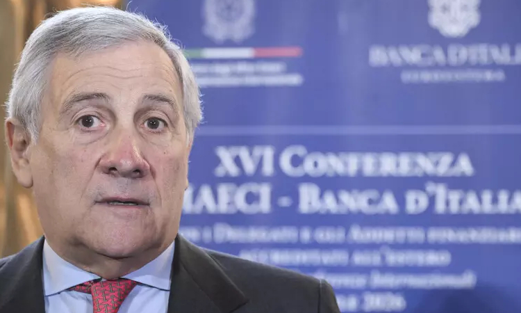 হরমুজ প্রণালি দিয়ে সার পরিবহনে ‘মানবিক করিডোর’ চালুর আহ্বান ইতালির