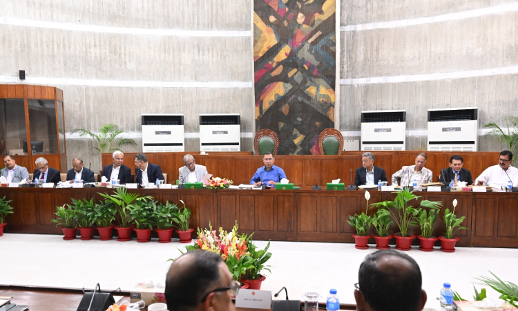 প্রধানমন্ত্রীর সভাপতিত্বে মন্ত্রিসভার বৈঠক চলছে