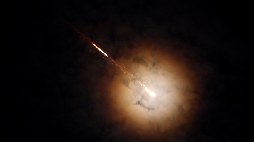 ক্ষেপণাস্ত্র ও ড্রোন হামলার জবাব দিচ্ছে কুয়েত আকাশ প্রতিরক্ষা ব্যবস্থা: সামরিক বাহিনী  