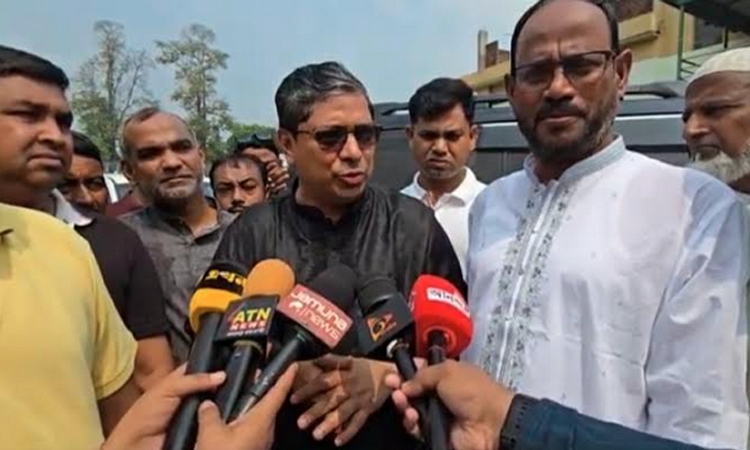 দেশে তেলের আমদানি ও সরবরাহ ব্যবস্থা স্বাভাবিক রয়েছে : মীর শাহে আলম