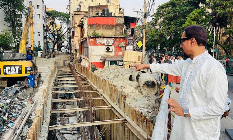 স্থায়ীভাবে জলাবদ্ধতামুক্ত হচ্ছে চট্টগ্রামের প্রবর্তক মোড় এলাকা : মেয়র শাহাদাত