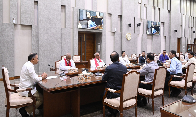 ‘বেটার’ বাংলাদেশ বিনির্মাণে ঐক্যবদ্ধভাবে কাজ করার আহ্বান প্রধানমন্ত্রীর