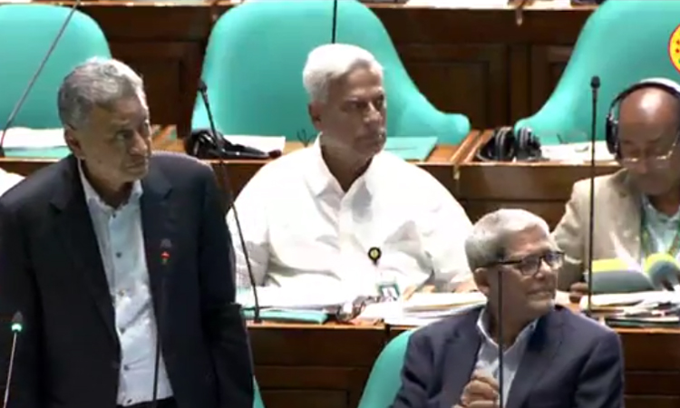 প্রথম ত্রৈমাসিক বাজেট বাস্তবায়ন প্রতিবেদন সংসদে উপস্থাপন