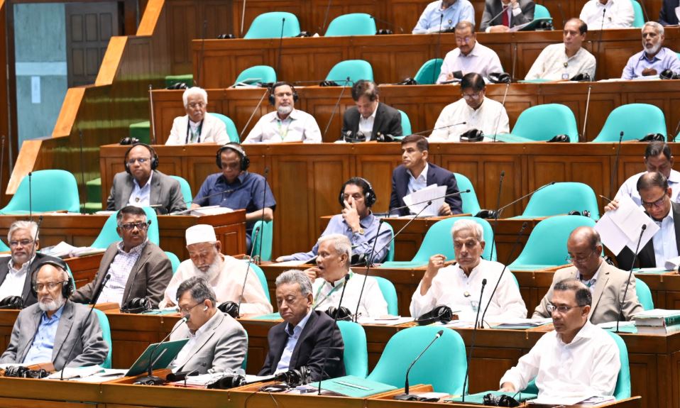 অধ্যাদেশকে আইনে রূপ দিতে জাতীয় সংসদে একাধিক বিল পাস