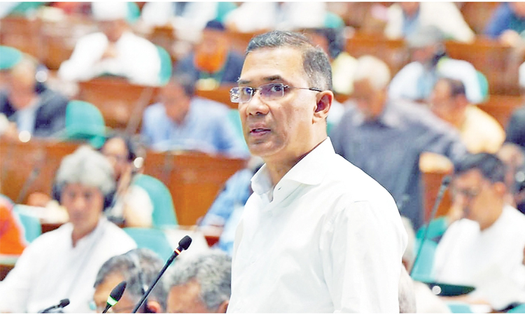 নারীর ক্ষমতায়ন ও শিক্ষার সমান সুযোগ নিশ্চিতকরণে সরকার বদ্ধপরিকর : প্রধানমন্ত্রী