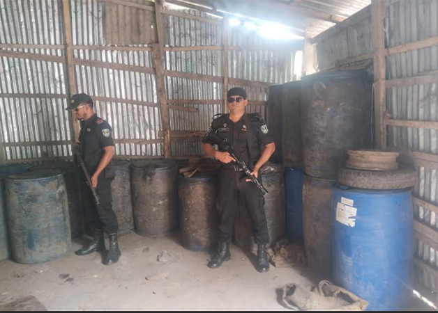 পটুয়াখালীতে ভোজ্য তেলের মজুদ রোধে যৌথ অভিযান