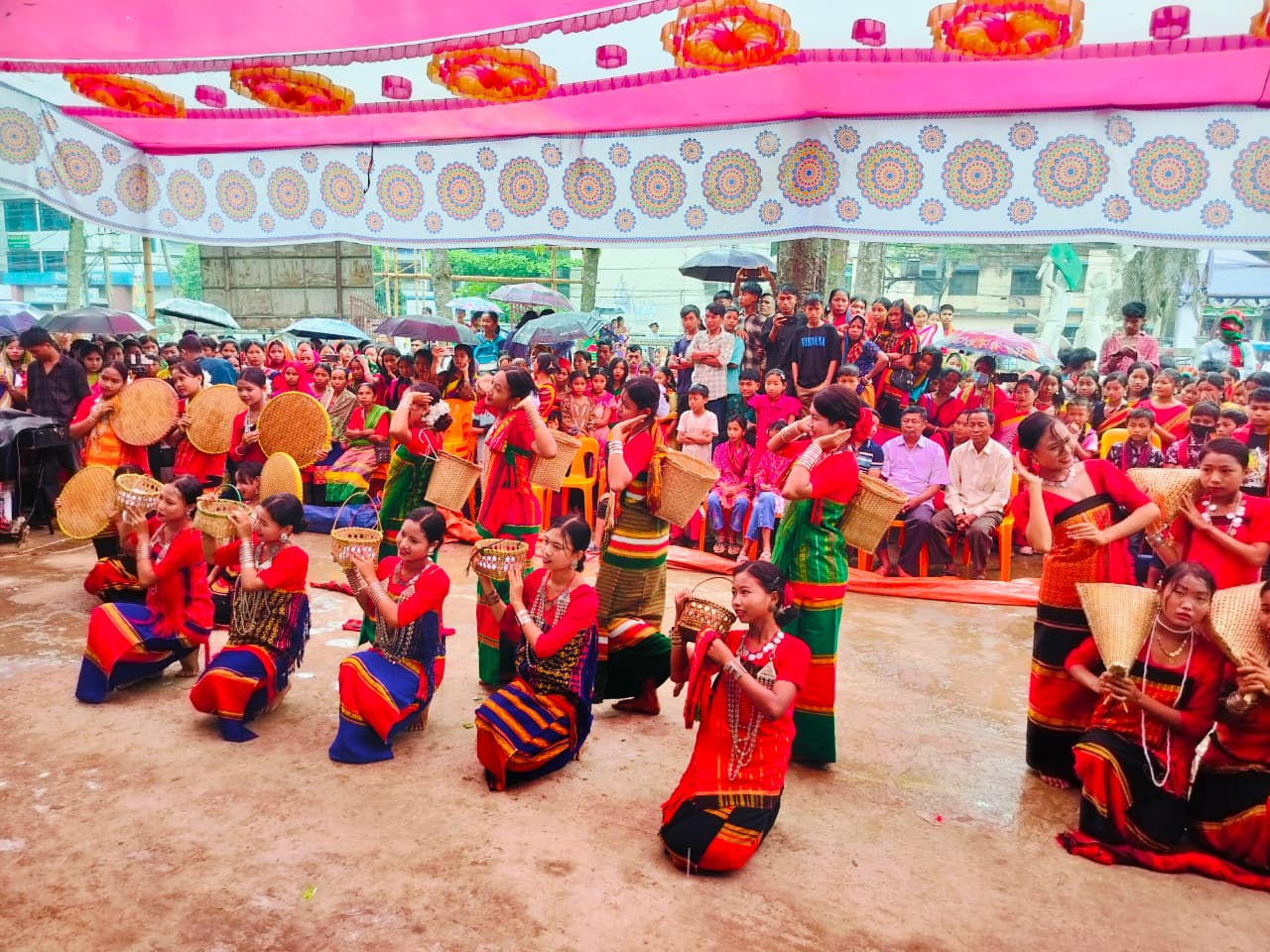 খাগড়াছড়িতে চলছে বৈসাবি উৎসব