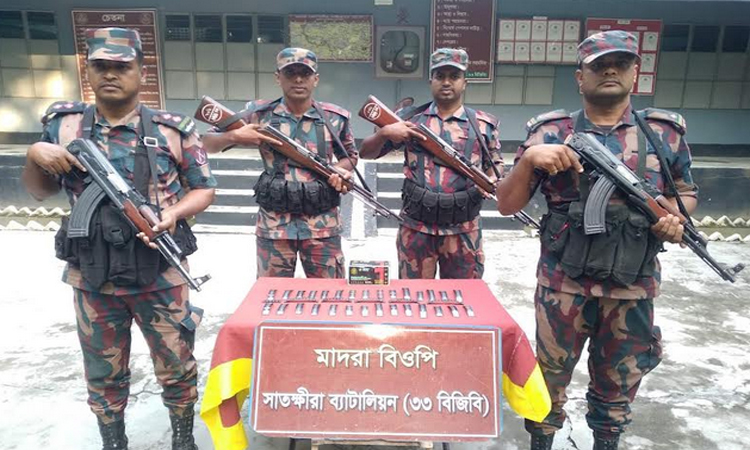 সাতক্ষীরা থেকে ভারতীয় বিভিন্ন মালামাল জব্দ