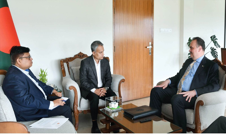 সড়ক পরিবহন ও সেতু মন্ত্রী শেখ রবিউল আলমের সাথে মার্কিন রাষ্ট্রদূতের সাক্ষাৎ