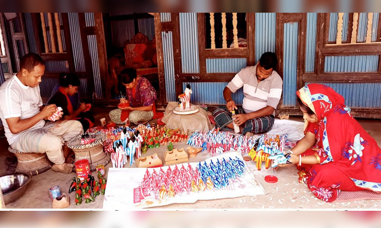 বাংলা নববর্ষ উপলক্ষে বেড়েছে মৃৎশিল্পের কদর 