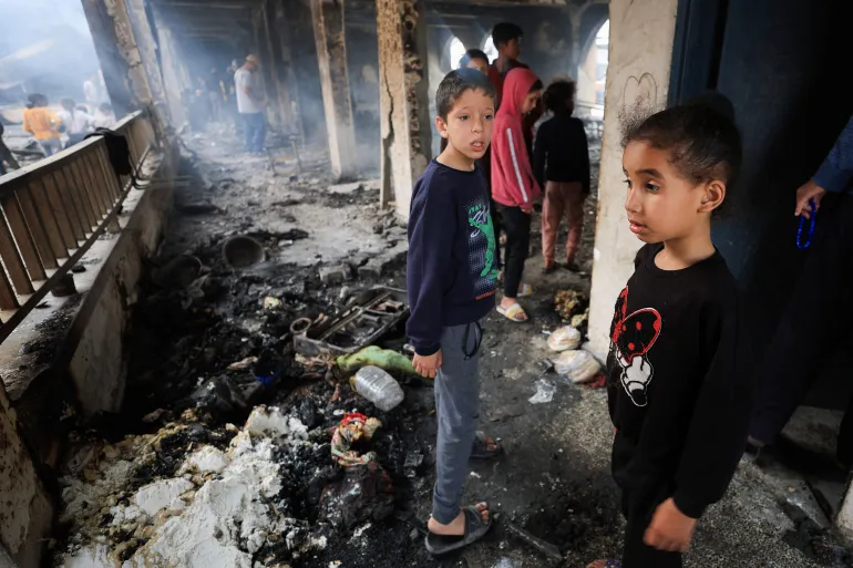 ইসরাইলি হামলায় শিশুসহ ১০ ফিলিস্তিনি নিহত