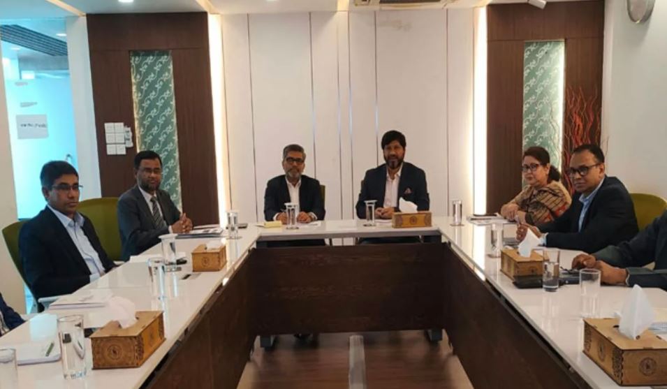 পুঁজিবাজারের উন্নয়নে প্রধানমন্ত্রীর বিশেষ সহকারীর সাথে বিএসইসি’র বৈঠক 