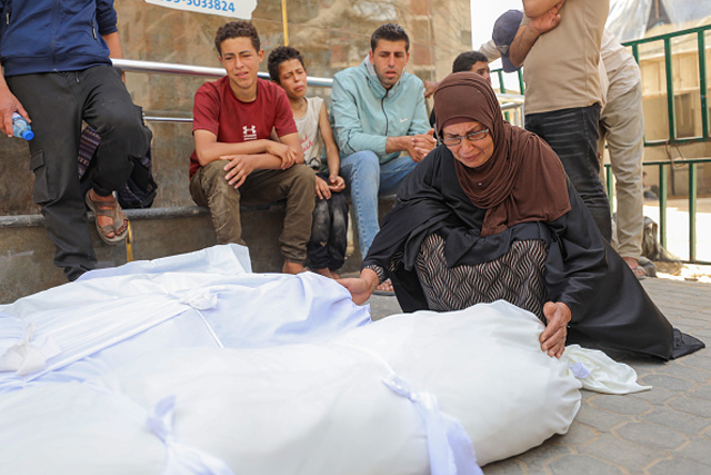 যুদ্ধবিরতি সত্ত্বেও গাজায় ইসরাইলি হামলায় শিশুসহ নিহত ৪