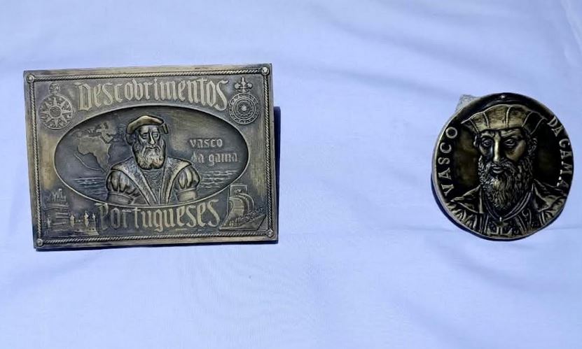 ভূয়া প্লাটিনাম কয়েন বিক্রয় চক্রের চার সদস্য গ্রেপ্তার