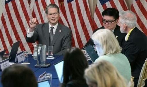 ভেনেজুয়েলার সঙ্গে সম্পর্ক পুনঃস্থাপন আইএমএফ ও বিশ্বব্যাংকের, বিনিয়োগের পথ উন্মুক্ত