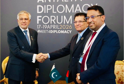 উপসাগরীয় পরিস্থিতি নিয়ে আলোচনা বাংলাদেশ ও পাকিস্তানের পররাষ্ট্রমন্ত্রীদ্বয়ের