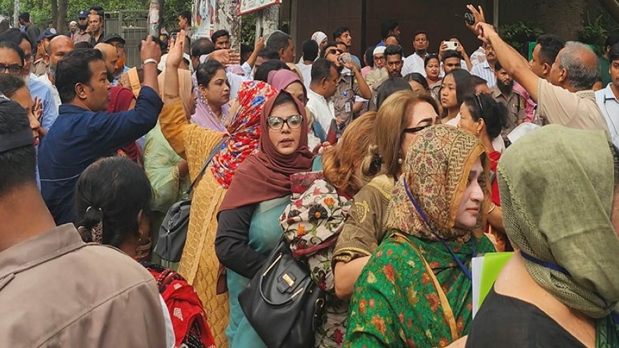 সংরক্ষিত নারী আসনে বিএনপির মনোনয়ন প্রত্যাশীদের দ্বিতীয় দিনের সাক্ষাৎকার অনুষ্ঠিত
