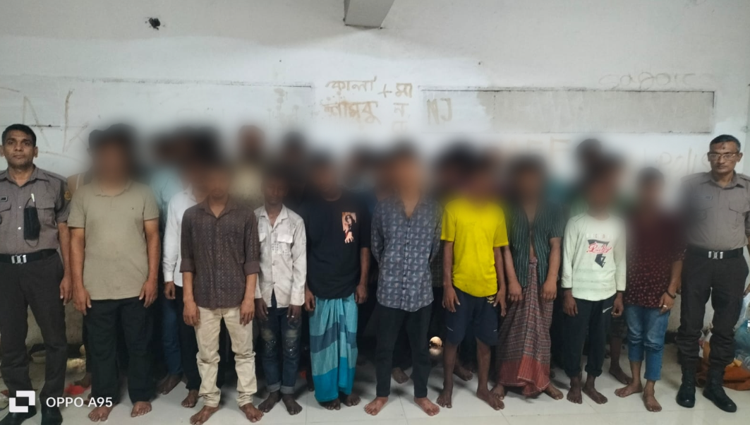 রাজধানীতে বিভিন্ন অপরাধে জড়িত ৬৭ জন গ্রেফতার