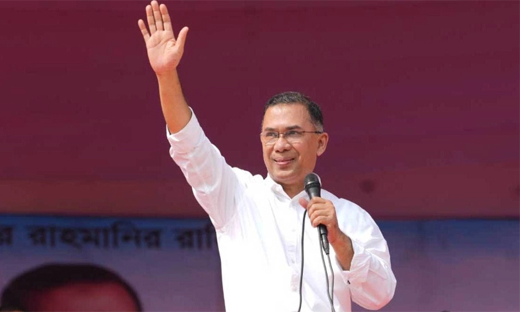 ঘরের ছেলে ফিরলেন প্রধানমন্ত্রী হয়ে, আনন্দে মাতোয়ারা বগুড়া