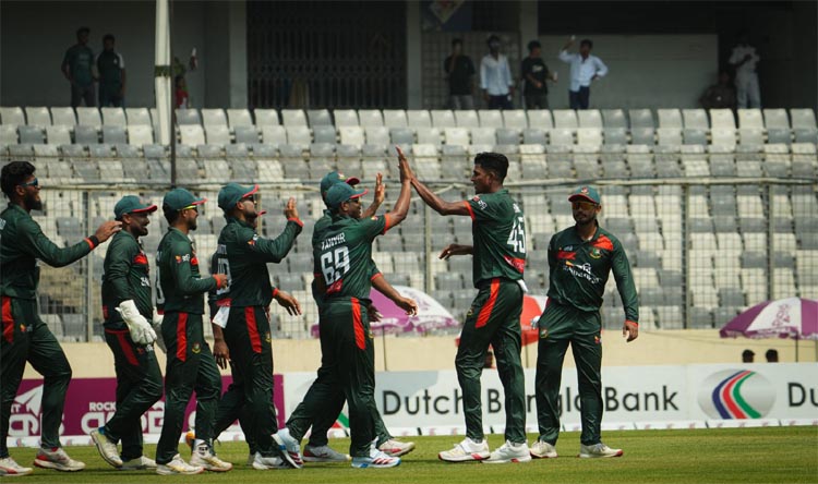 রানার বোলিং তোপে ১৯৮ রানে অলআউট নিউজিল্যান্ড