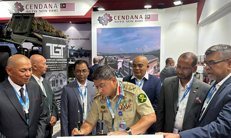 সরকারি সফরে সেনাবাহিনী প্রধানের মালয়েশিয়া গমন