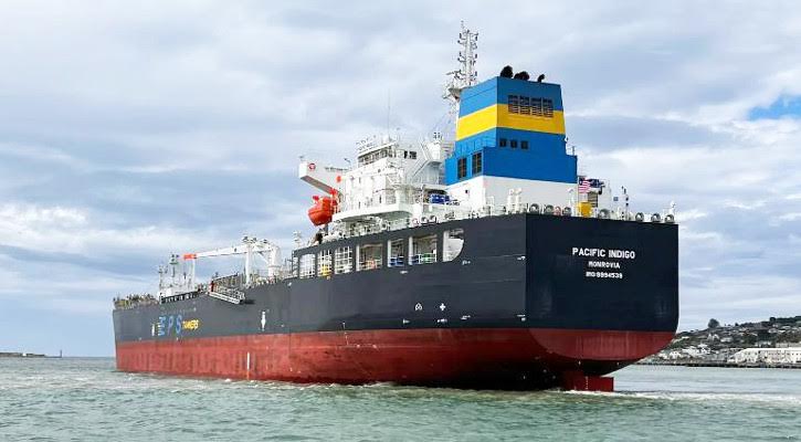 চট্টগ্রাম বন্দরে দুই জাহাজের জ্বালানি খালাস, জলসীমায় আরও তিন জাহাজ