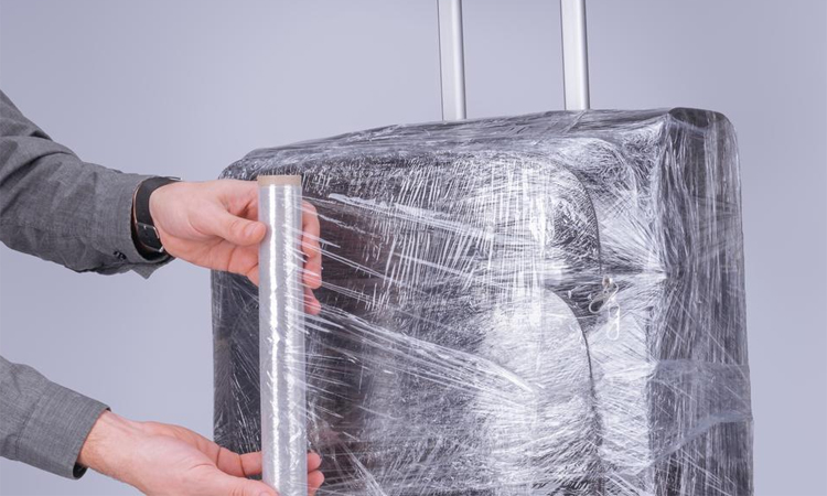 হজক্যাম্পে চালু হয়েছে লাগেজ র‌্যাপিং সেবা