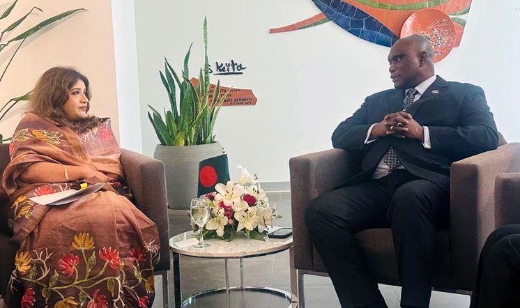 আন্তর্জাতিক বিচার আদালতে রোহিঙ্গা মামলায় গাম্বিয়ার সমর্থনের প্রশংসা করলেন শামা