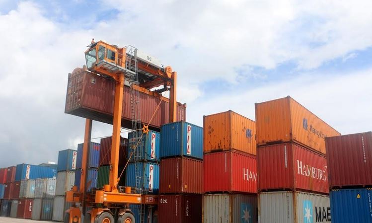 কন্টেইনার হ্যান্ডলিংয়ে রেকর্ড গড়ল মোংলা বন্দর