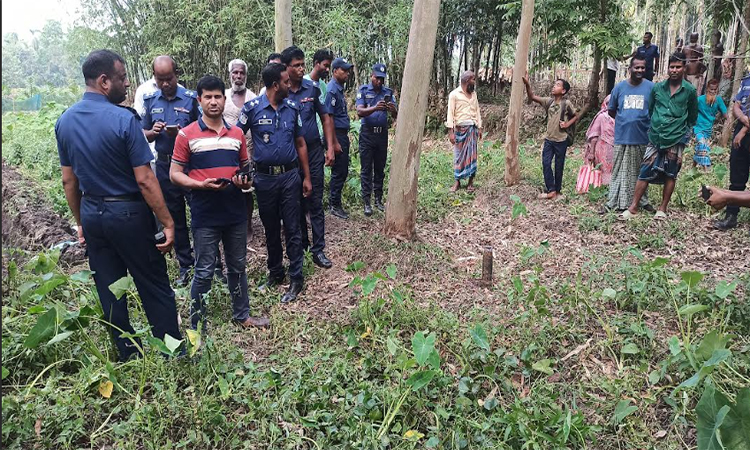 পঞ্চগড়ে জমিতে পাওয়া গেল মর্টার শেল