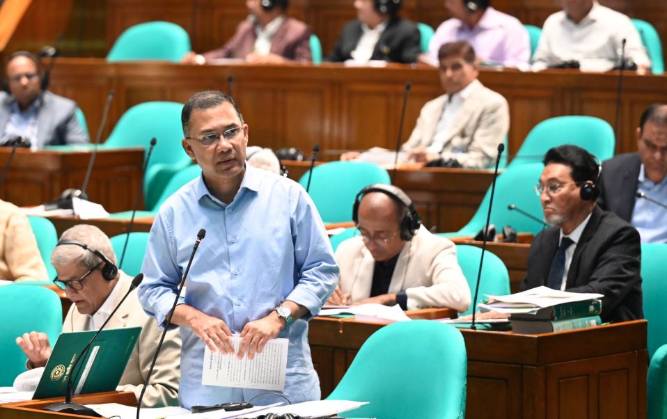 আমরা হাম পরিস্থিতি মোকাবিলার চেষ্টা করছি : প্রধানমন্ত্রী