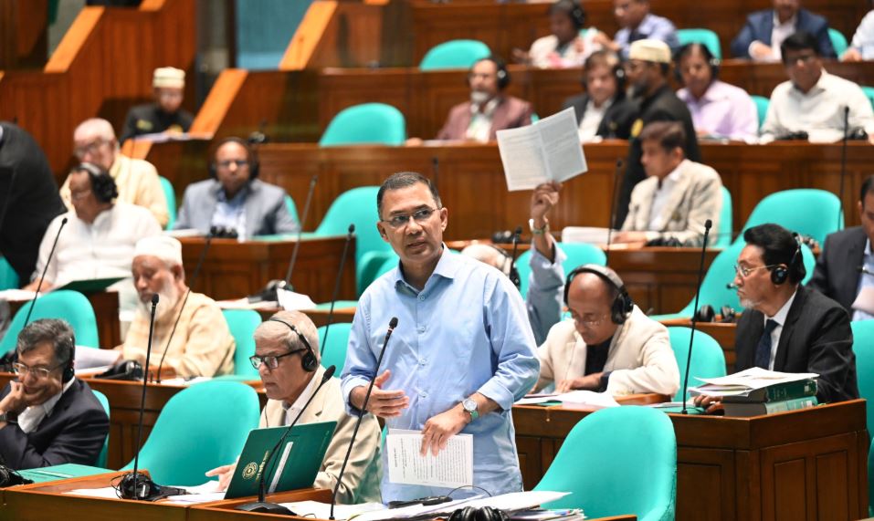 পুরনো ডিলার বাতিলের বিষয়ে দ্রুত ব্যবস্থা নেবে সরকার : প্রধানমন্ত্রী