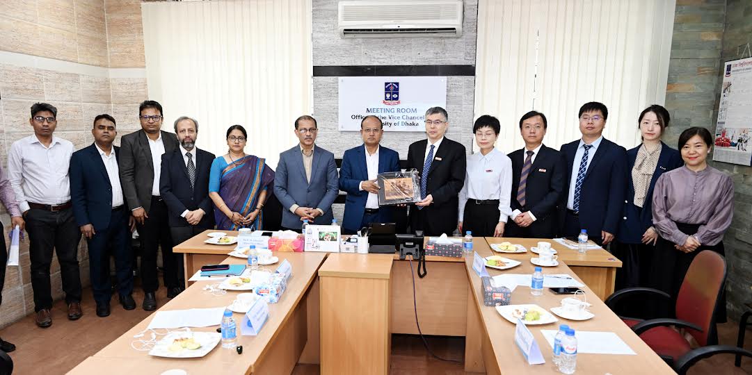 দ্বৈত ডিগ্রি চালুর বিষয়ে ঢাবি-চীনের ইউনান বিশ্ববিদ্যালয় প্রতিনিধিদলের বৈঠক 