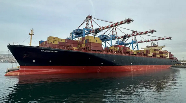 মার্কিন অবরোধ থাকলে হরমুজ খুলবে না: ইরান