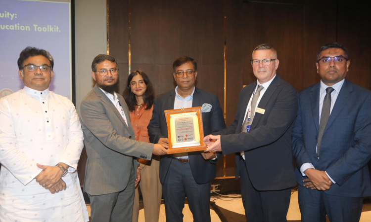 উচ্চশিক্ষায় কৃত্রিম বুদ্ধিমত্তার নৈতিক ব্যবহারে জাতীয় নীতিমালা করছে ইউজিসি