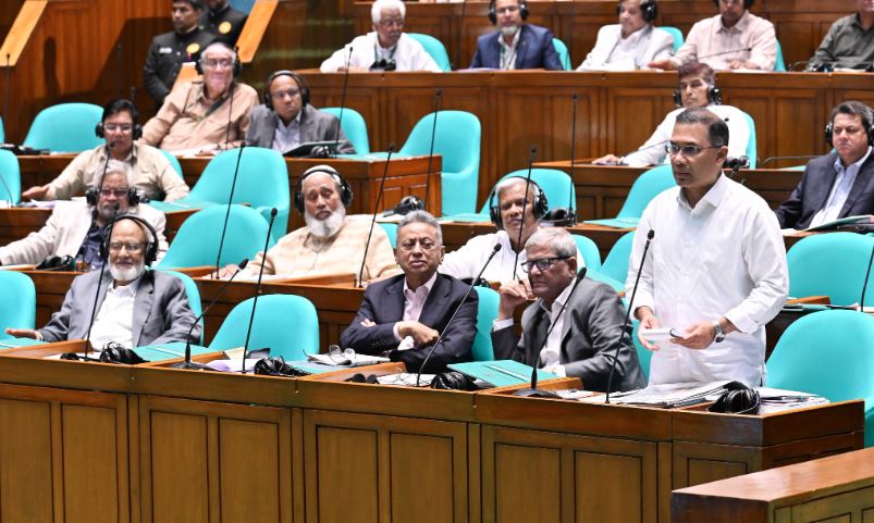 জ্বালানি সংকট মোকাবিলায় ১০ সদস্যের যৌথ কমিটি গঠনের প্রস্তাব প্রধানমন্ত্রীর