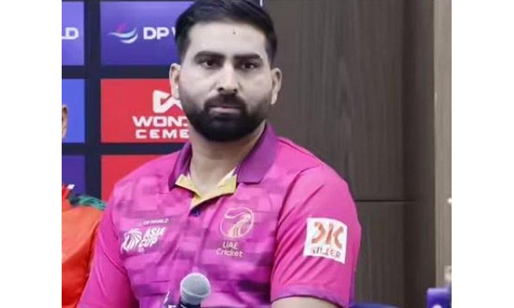 আম্পায়ারের বিরুদ্ধে অভিযোগ তুলে শাস্তি পেলেন আমিরাত অধিনায়ক ওয়াসিম