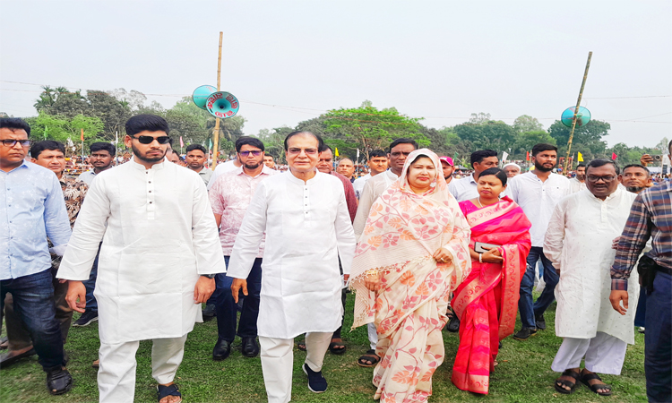 নির্বাচনের আগে দেওয়া প্রতিশ্রুতি বাস্তবায়নে কাজ করছে সরকার : ত্রাণমন্ত্রী দুলু
