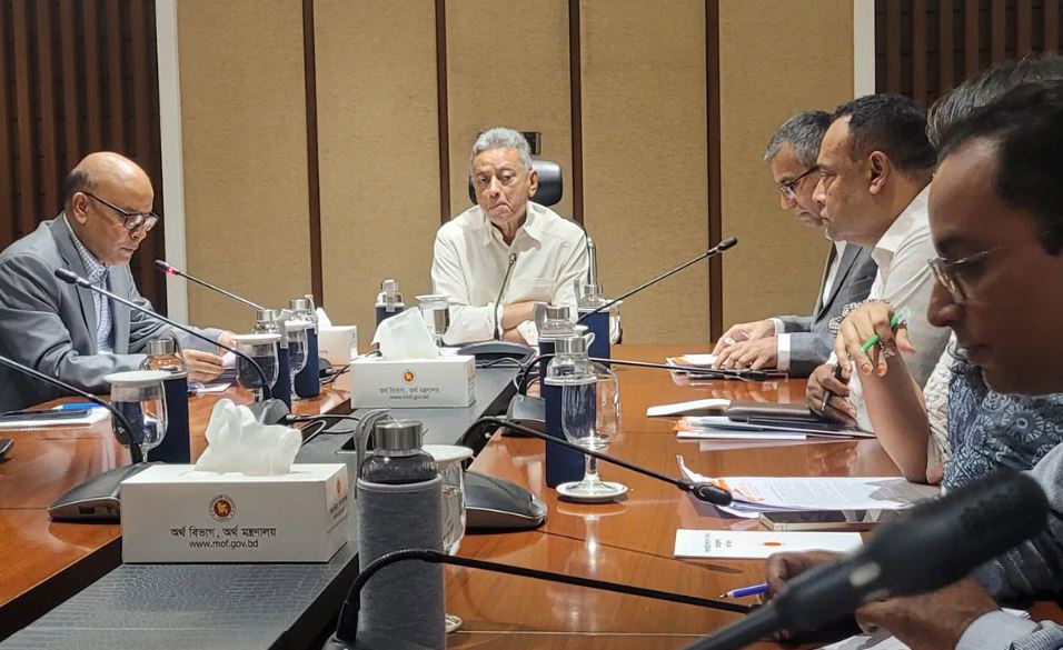 পৃষ্ঠপোষকতার অর্থনীতি থেকে বেরিয়ে আসতে কাজ করছে সরকার : অর্থমন্ত্রী 