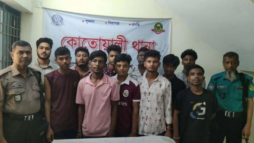 চট্টগ্রামে ঝটিকা মিছিল : নিষিদ্ধ আওয়ামী লীগ-ছাত্রলীগের ১২ নেতাকর্মী গ্রেফতার