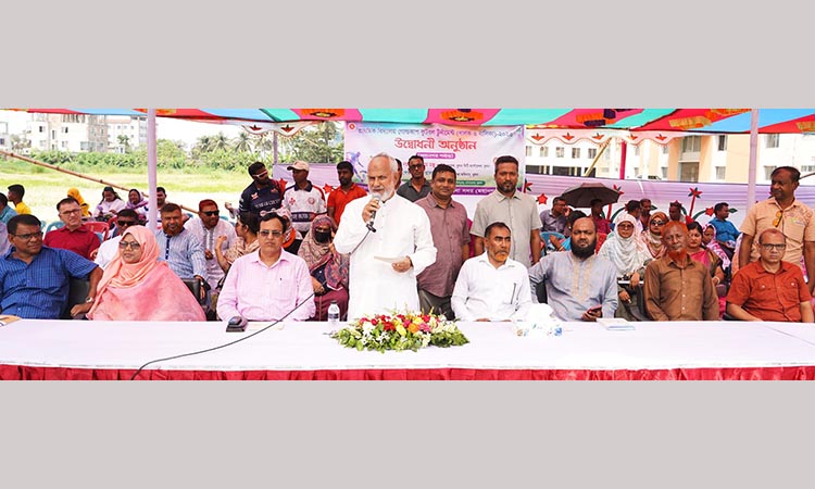 খুলনায় প্রাথমিক বিদ্যালয় গোল্ডকাপ ফুটবল টুর্ণামেন্ট শুরু