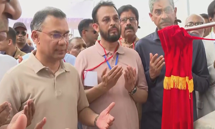 বাবার স্মৃতি বিজড়িত শার্শার উলসী খাল পুনঃখনন করলেন প্রধানমন্ত্রী