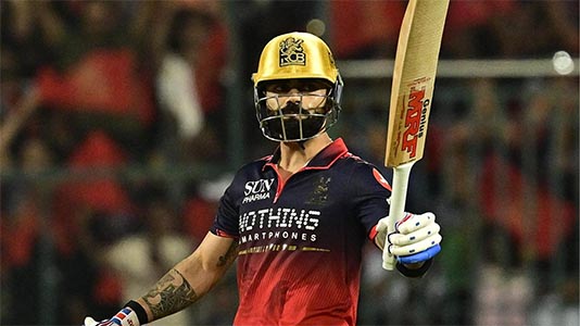 আইপিএলে কোহলির ৯ হাজার রান