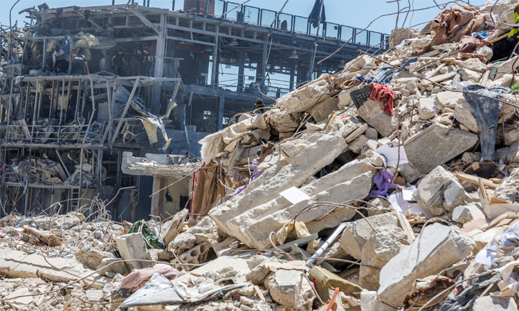 দক্ষিণ লেবাননে ইসরাইলি হামলায় নিহত ৮
