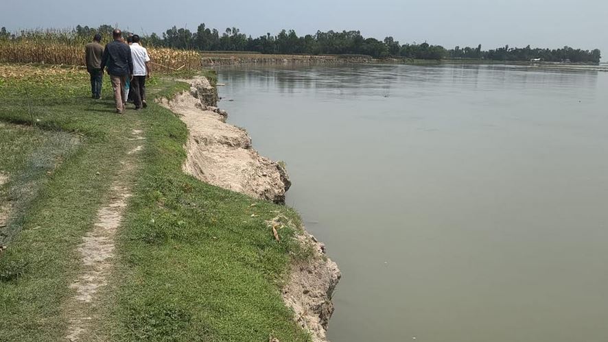 তিস্তার তীব্র ভাঙন রোধে স্থায়ী সমাধানের দাবি কুড়িগ্রামবাসীর