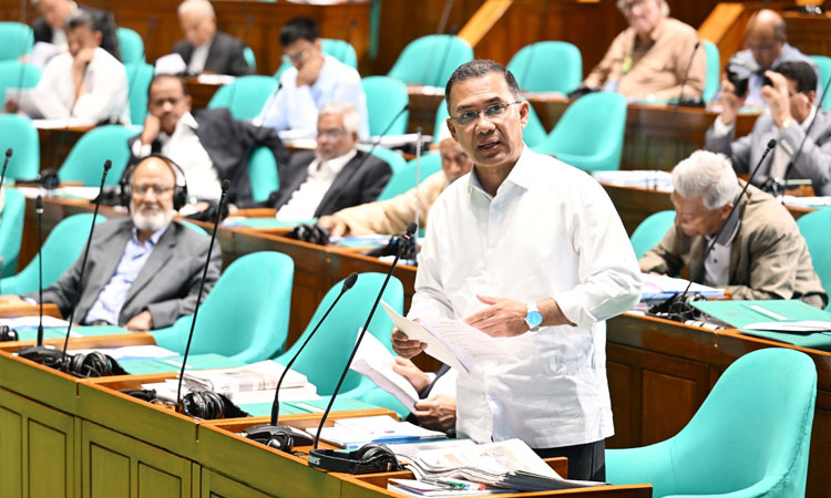 সংসদে শৃঙ্খলা মানার দৃষ্টান্ত স্থাপন করলেন প্রধানমন্ত্রী