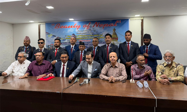 আধুনিক প্রযুক্তিতে ফটো সাংবাদিকদের দক্ষতা বাড়ানোর তাগিদ তথ্য প্রতিমন্ত্রীর